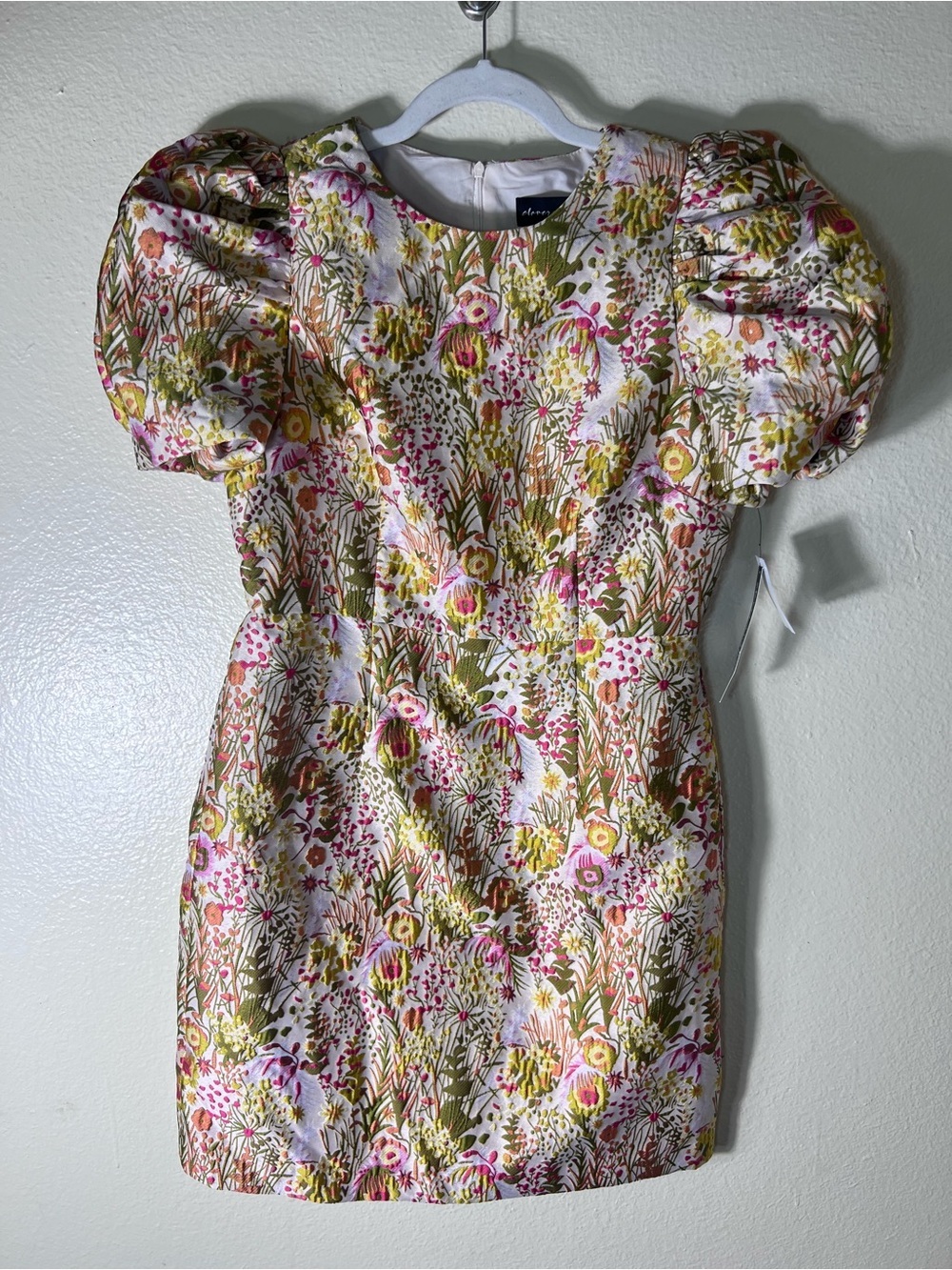 Clover and Sloane Floral Puff Sleeve Mini Dress in Pink, Olive & Cream size 6